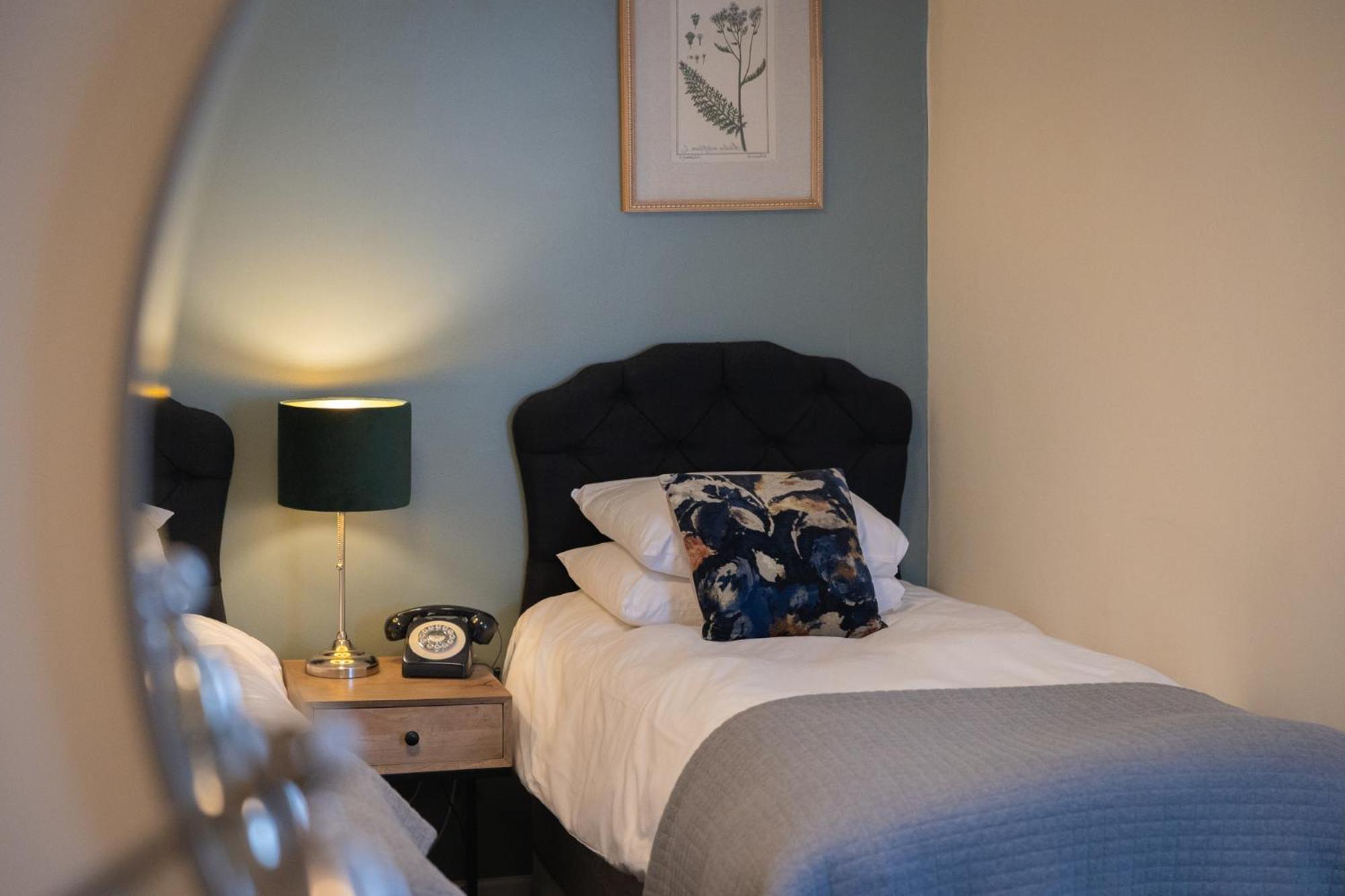 Chester House Hotel Bourton-on-the-Water ภายนอก รูปภาพ