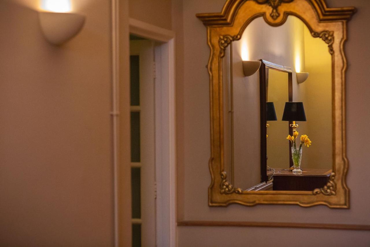 Chester House Hotel Bourton-on-the-Water ภายนอก รูปภาพ